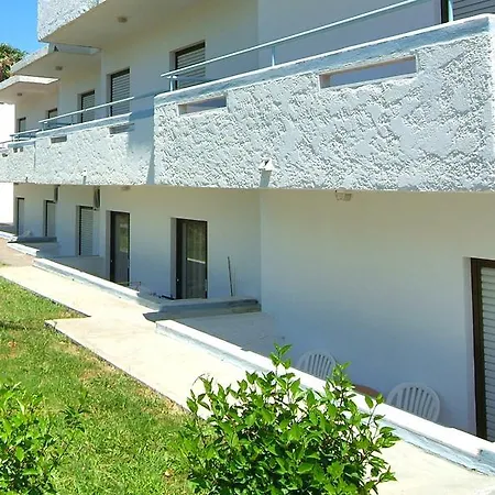 Yiannis & Aparthotel