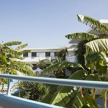 Aparthotel Yiannis & 3*