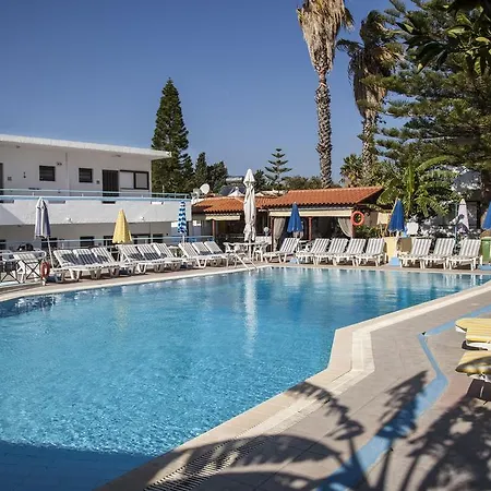 Aparthotel Yiannis &